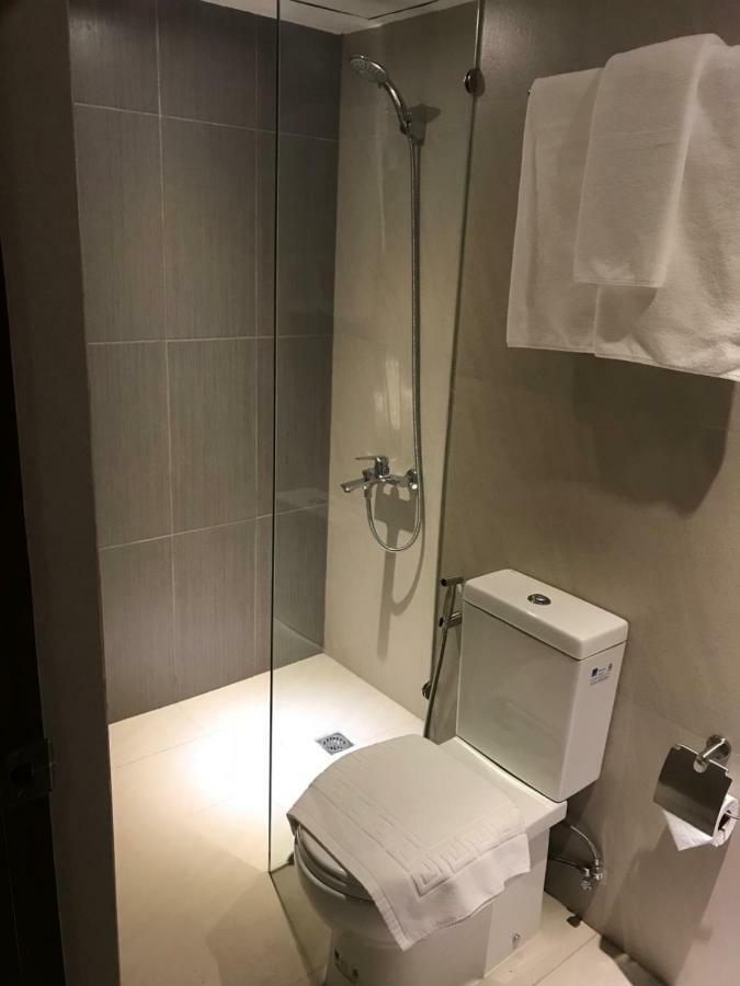Maxx Hotel Ortigas Pasig City Екстериор снимка